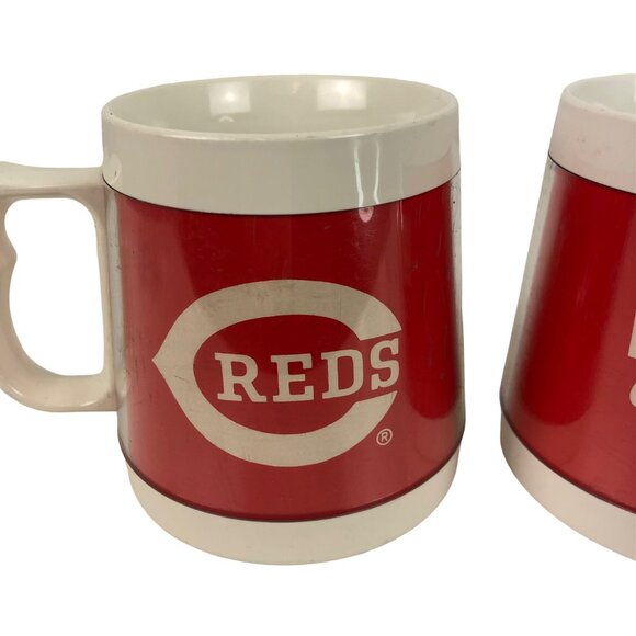Vintage Cincinnati Reds Baseball Thermo-Serv Insulated Set of 2 Coffee Mugs - Picture 2 of 11